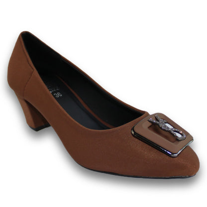 Emblem Buckle Block-Heel Pump - GH 3322
